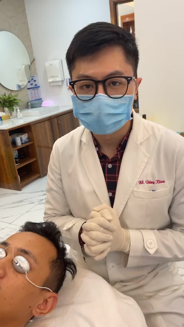 Hình xăm to, đậm màu luôn là nỗi lo lắng của những khách hàng sỡ hữu nó khi đi xóa xăm