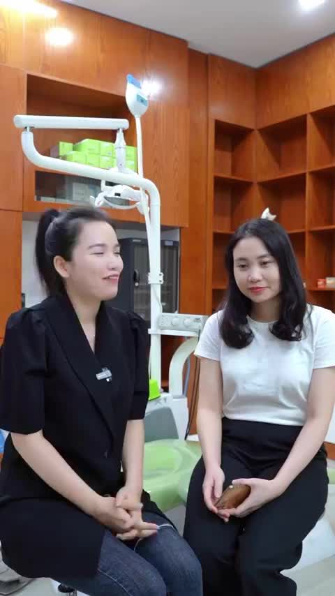 CHỊ KHÁCH HÀNG XINH ĐẸP SAU KHI THẨM MỸ 20 VENEER NGỌC TRAI CAO CẤP