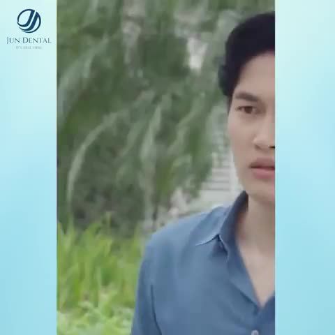 “GIẢI CỨU” NỤ CƯỜI VÌ SAI LẦM CHỌN RĂNG SỨ KHÔNG ĐÚNG NƠI.