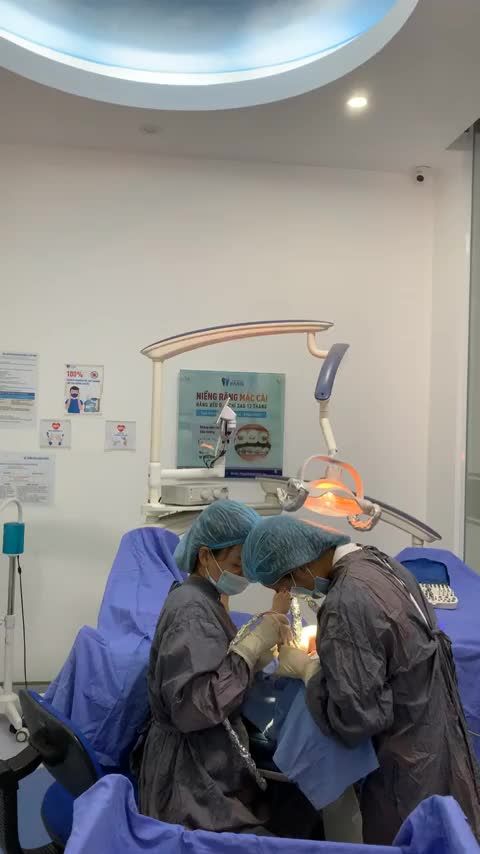 Quá trình cấy ghép 01 trụ implant ETK của Pháp tại Nha khoa Paris - Chi Nhánh Nghệ An