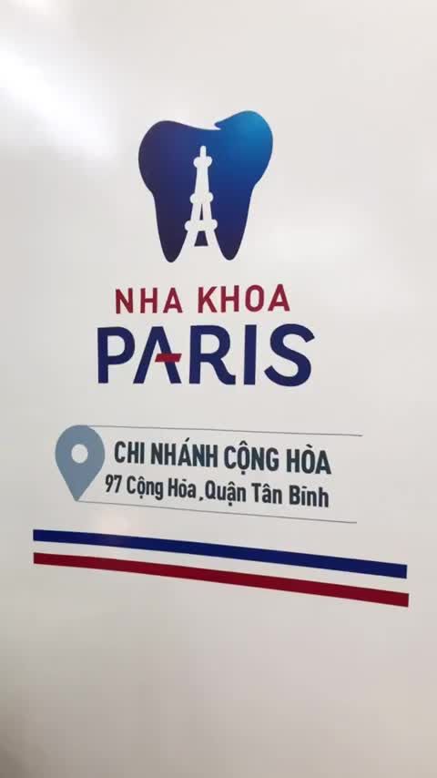 Quá trình Giao khay cho khách hàng niềng răng bằng khay trong suốt Invisalign tại Nha khoa Paris 97 Cộng Hòa, HCM