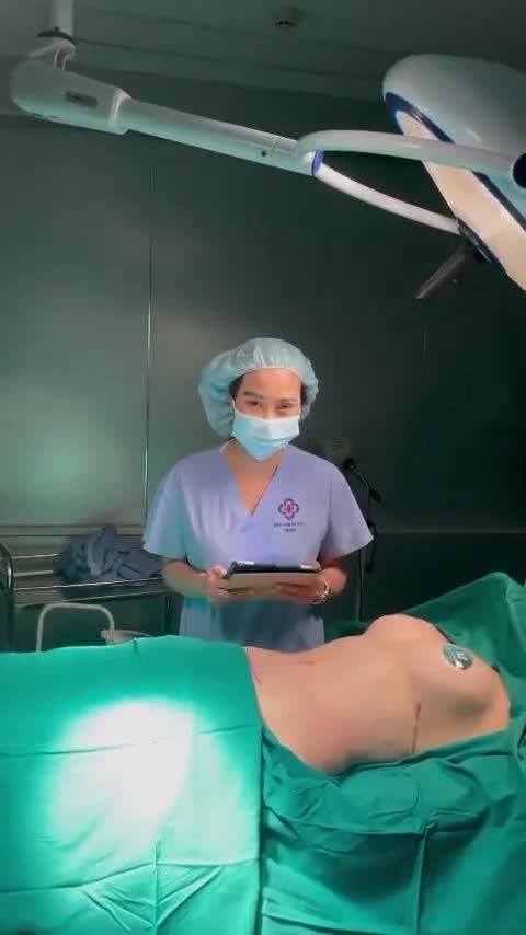 Ca comno Nâng ngực + Hút mỡ vừa được thực hiện bởi ekip Dr. Minh Phạm