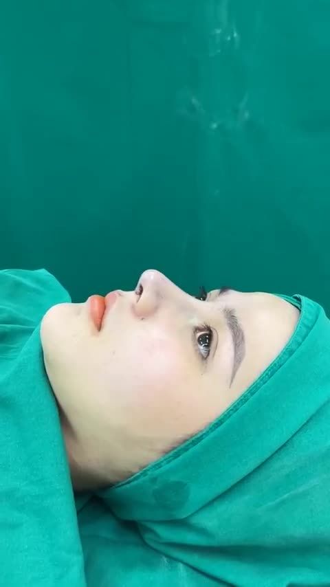 Đơn giản này hơi khó nha khách ơi!!! Mà khó mấy bác cũng chiều em được!!!