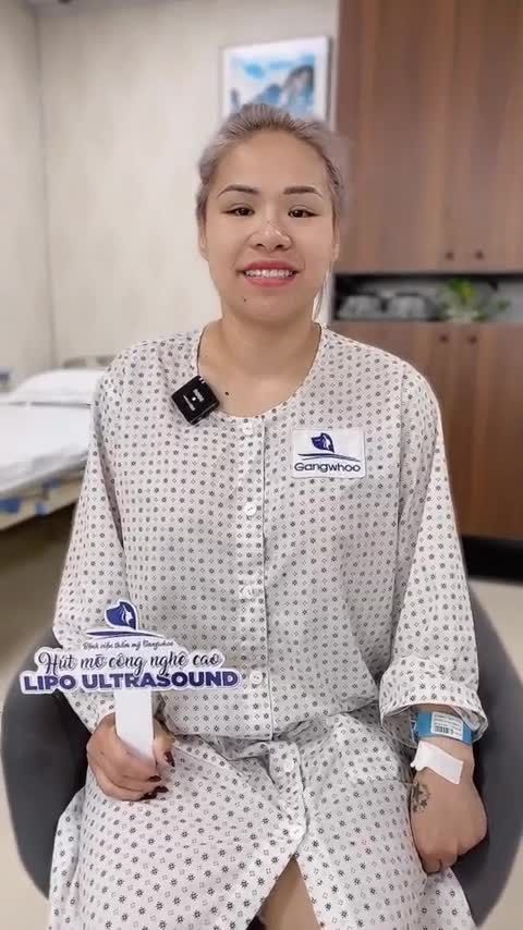 Chị khách hàng Việt Kiều Mỹ vừa thực hiện dịch vụ hút mỡ công nghệ cao Lipo Ultrasound