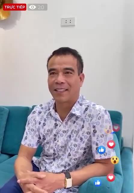 Khách hàng Hoàng Văn Tiến vừa thẩm mỹ 20 răng sứ HT Smile