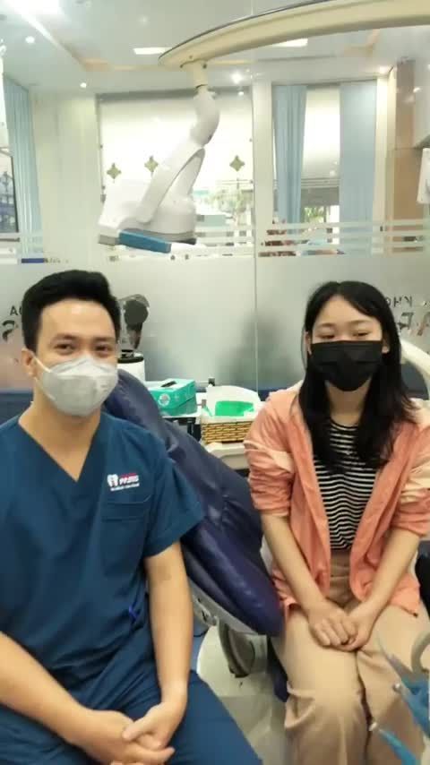 KHÁCH HÀNG CHU THỊ NHUNG TRONG NGÀY ĐEO KHAY NIỀNG