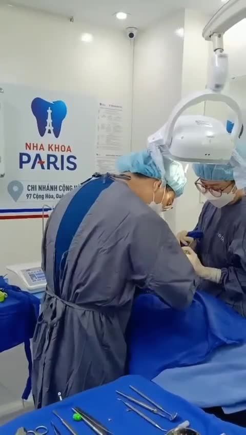 Phẫu thuật cấy ghép Implant toàn hàm - hàm trên, 2 trụ Hàn Quốc - dòng Dentium tại Nha khoa Paris 97 Cộng Hòa, HCM
