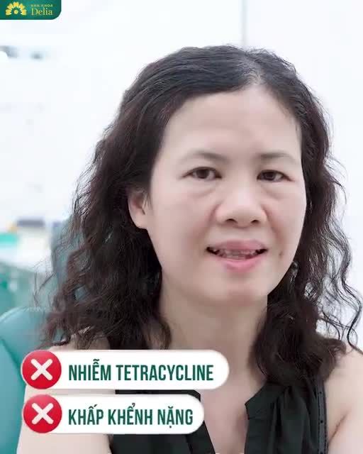 Sau khi được các bác sĩ Delia giải cứu hàm răng , giờ đây chị đã có diện mạo mới và nụ cười mới.