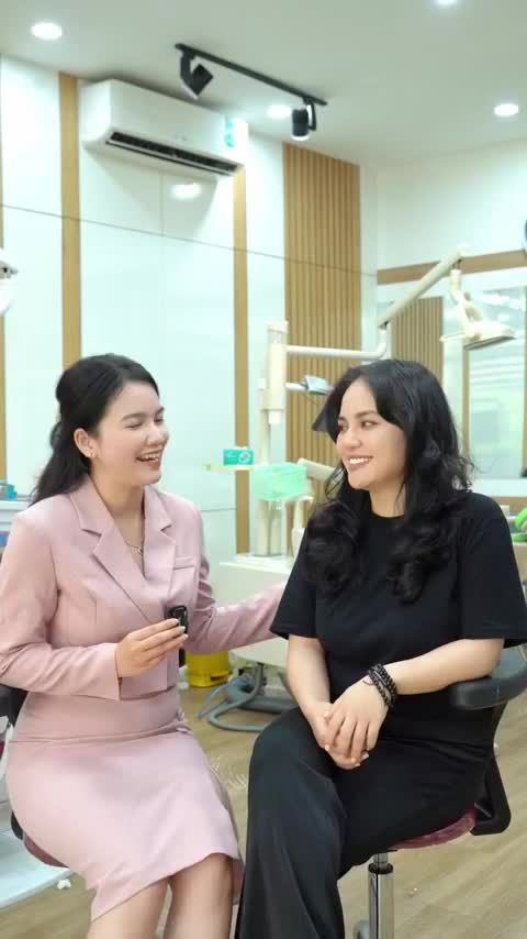 TRÒ CHUYỆN CÙNG CA SĨ LAN TRANG SAU KHI THẨM MỸ RĂNG SỨ ORODENT CAO CẤP