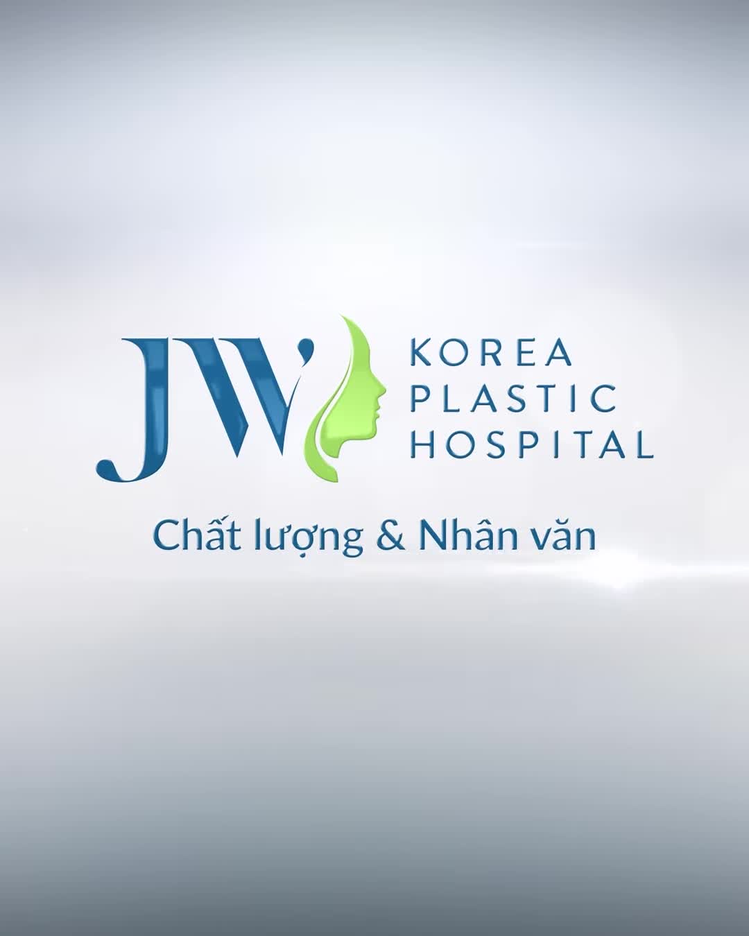 Bác sĩ Tú Dung TỨC RUN NGƯỜI quái chiêu làm đẹp CĂNG CHỈ SIẾT CƠ MẶT ở spa khiến mặt BIẾN DỊ CO RÚM