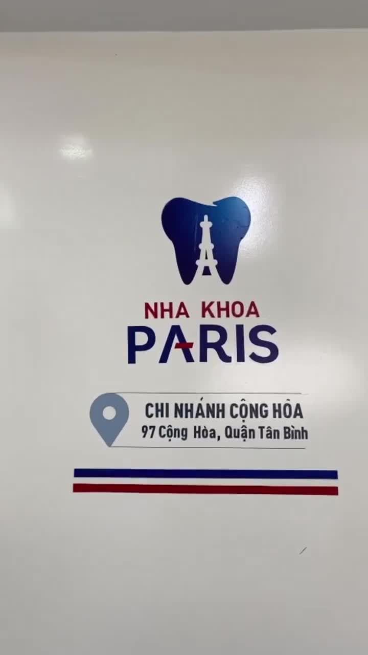 Cận cảnh quá trình gắn mắc cài kim loại tự buộc, tại Nha khoa Paris 97 Cộng Hòa, HCM
