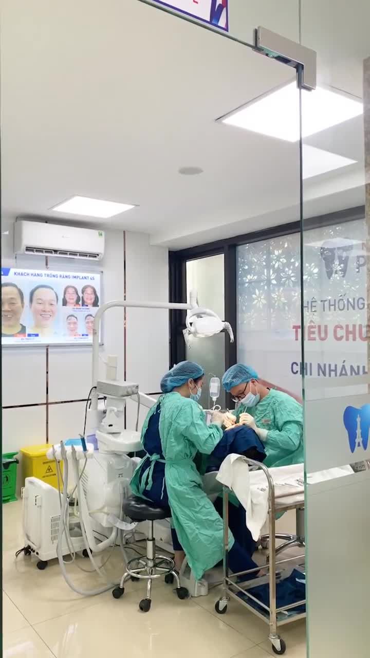 Quá trình cấy ghép Implant ETK Paris cho khách hàng Trần Văn Đăng đến từ TP Bắc Ninh tại Nha khoa Paris Bắc Ninh