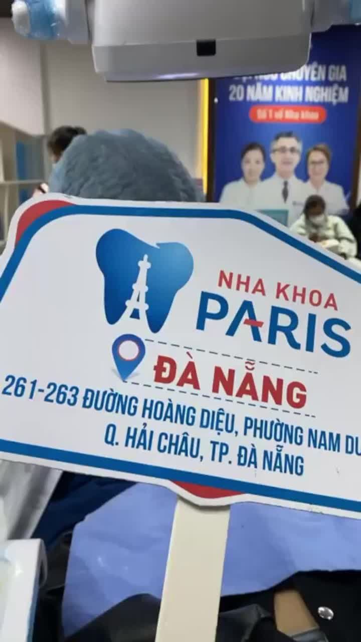 Quá trình tháo mắc cài kim loại tự buộc tại Nha khoa Paris - Chi Nhánh Đà Nẵng