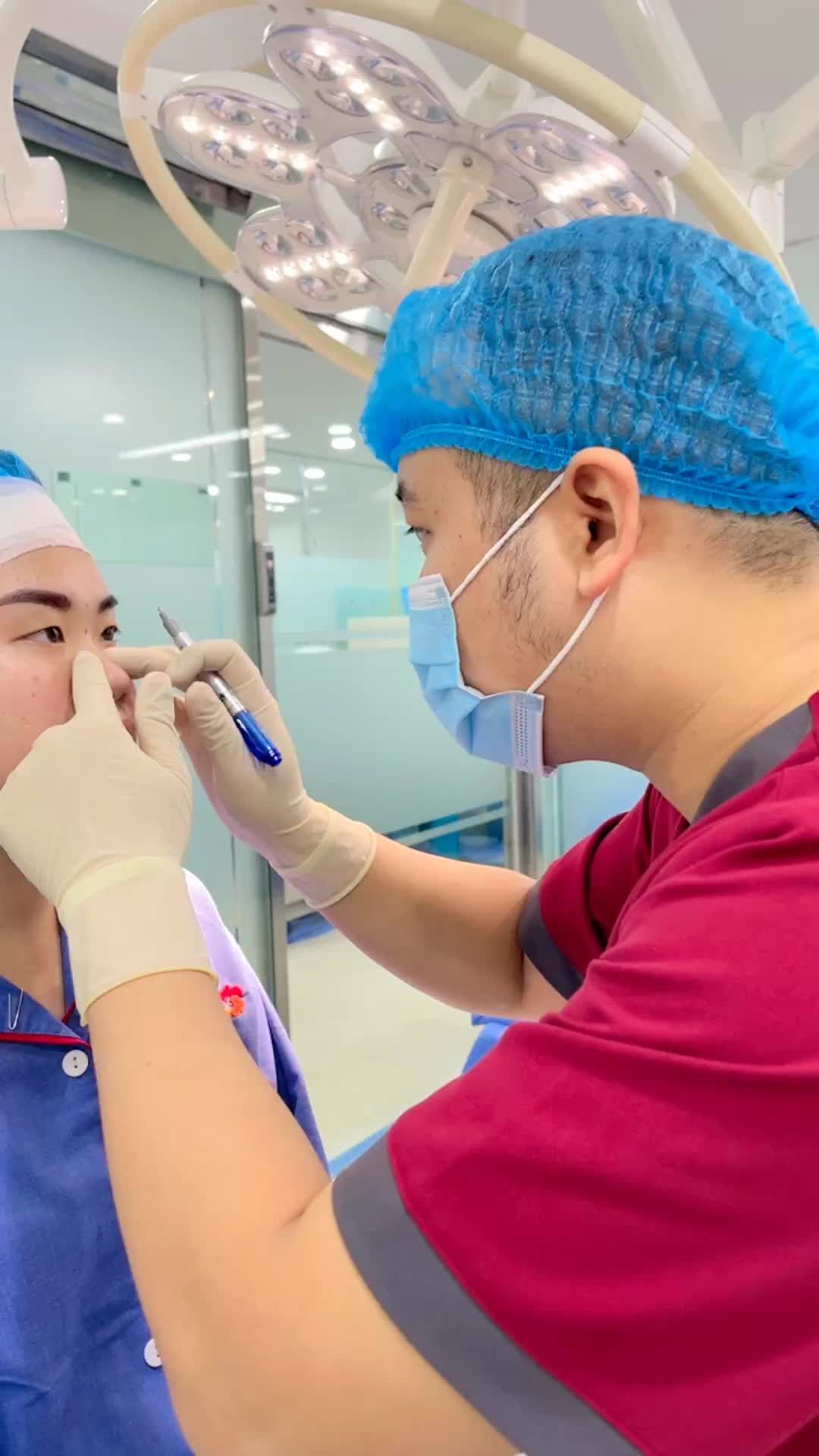 Phân tích kế hoạch phẫu thuật Combo Cắt mí - Nâng mũi cho khách hàng nữ gen Z tại Kangnam