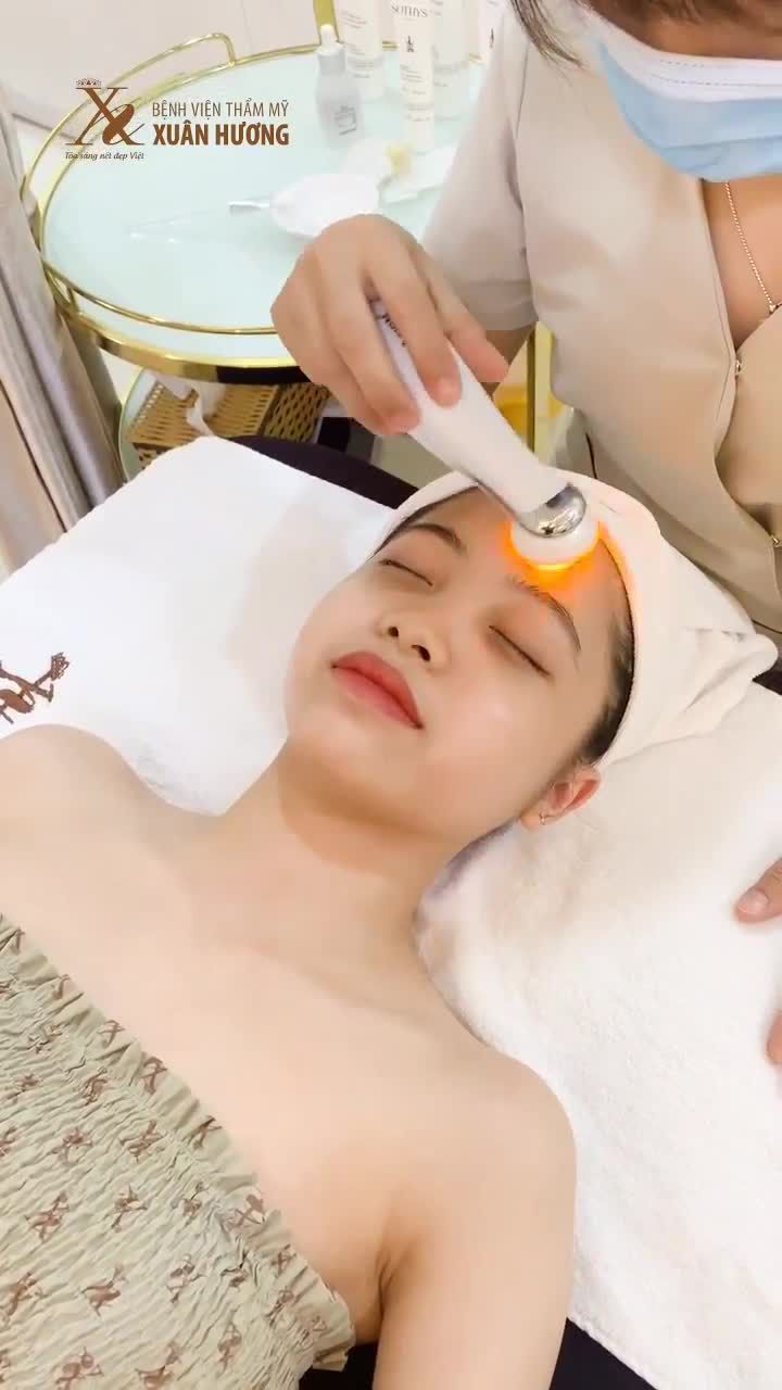LÀM ĐẸP ĐÓN TẾT, KHÁCH HÀNG LỰA CHỌN CHĂM SÓC DA MẶT NGÀY CÀNG TĂNG