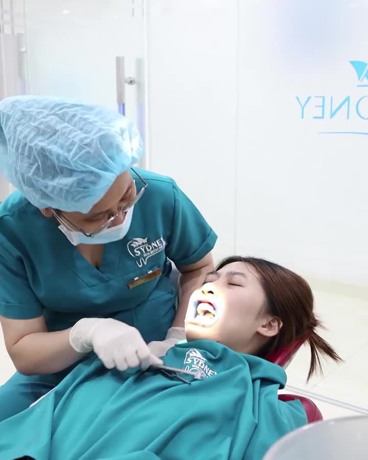 Niềng pha lê trong suốt cần chú ý điều gì?