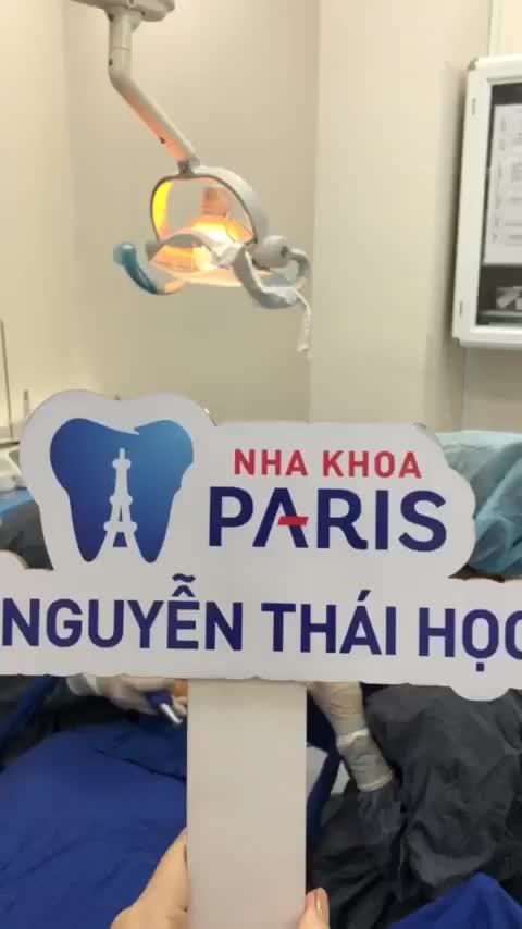 Quá trình cấy ghép 2 trụ Dentium Hàn Quốc tại Nha khoa Paris Nguyễn Thái Học