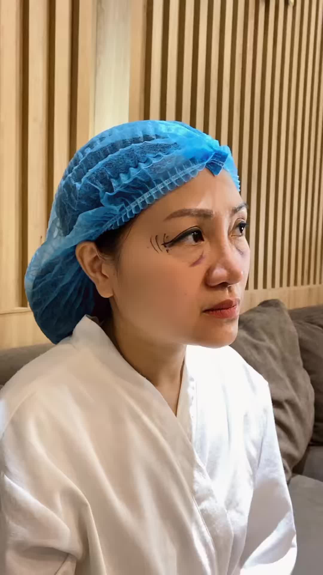 CA TREO MÀY NỘI SOI CHUẨN BỊ VÀO PHÒNG PHẪU THUẬT