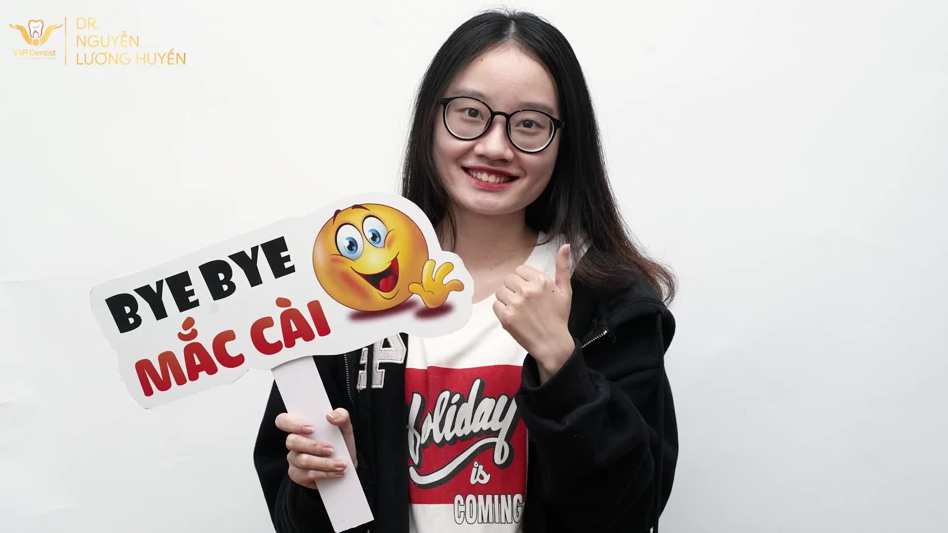 NOI THEO TẤM GƯƠNG NIỀNG RĂNG KHÔNG NHỔ RĂNG CỦA NGƯỜI QUEN