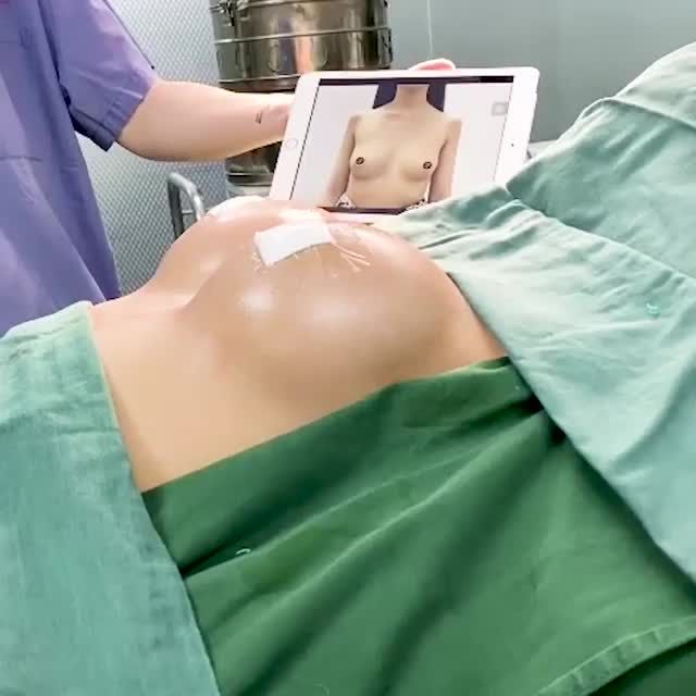 Không thể phủ nhận rằng, v1 kém xinh ảnh hưởng rất nhiều đến chị em phụ nữ nhất là trong việc lựa chọn trang phục