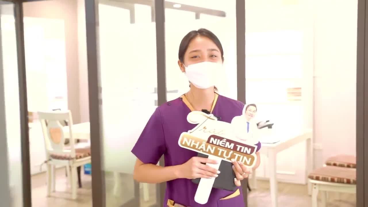 Mẹ dẫn con gái đến Dr.Hải Lê cắt mí chuẩn bị đón Tết và nhận cái kết bất ngờ