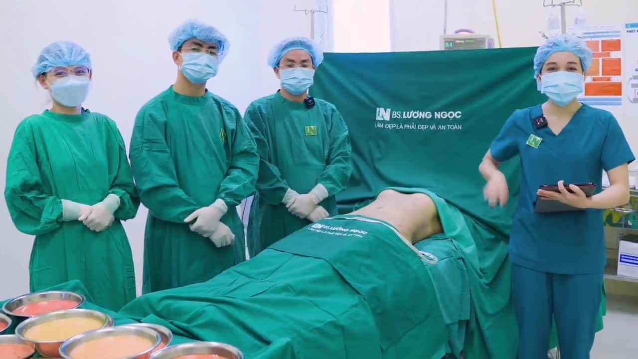 Tạo dáng vòng eo cho Chị sẽ khó hơn so với các trường hợp khác.