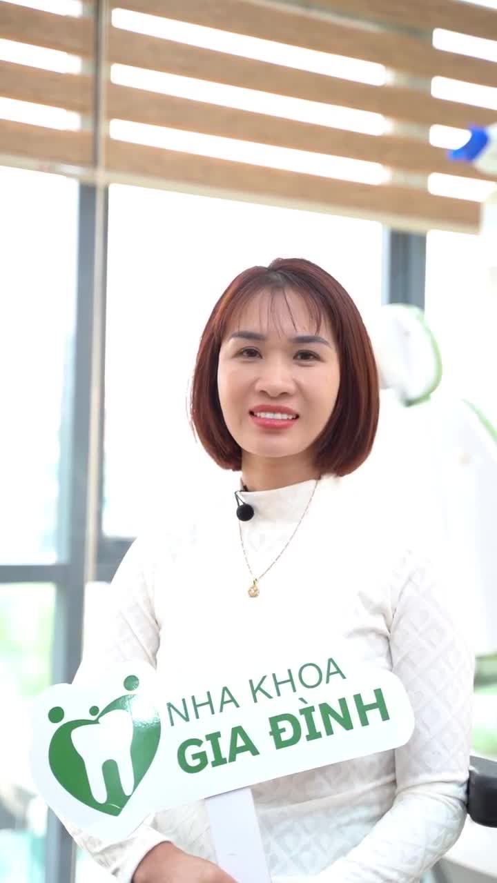 BẬN RỘN CHỊ KHÁCH HÀNG VẪN QUYẾT TÂM TÂN TRANG NỤ CƯỜI