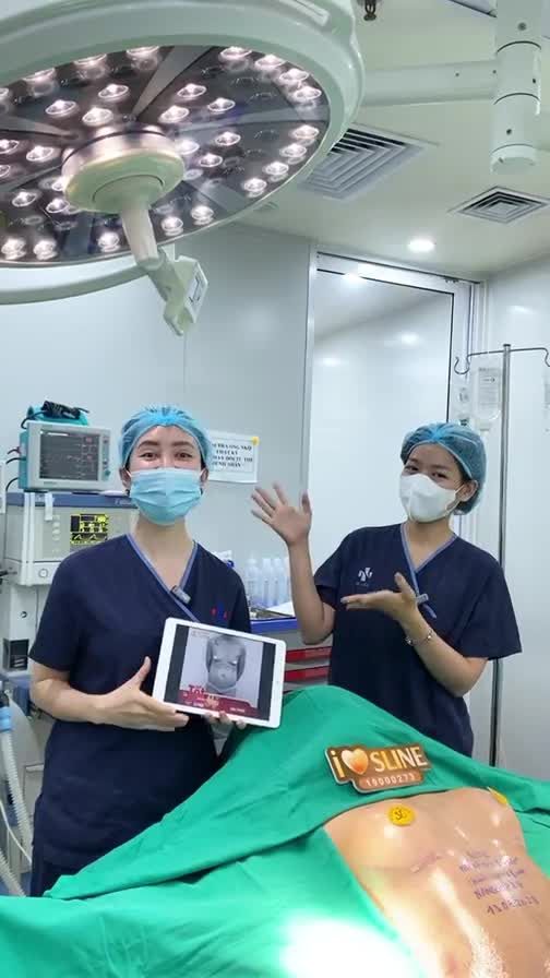 NGƯC ĐẸP EO XINH - LUNG LINH ĐÓN TẾT