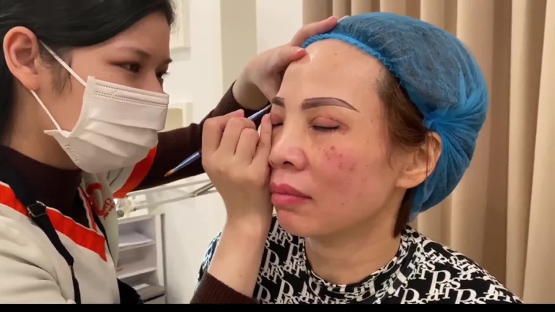 Thiết kế dáng mày - Tưởng dễ mà khó.