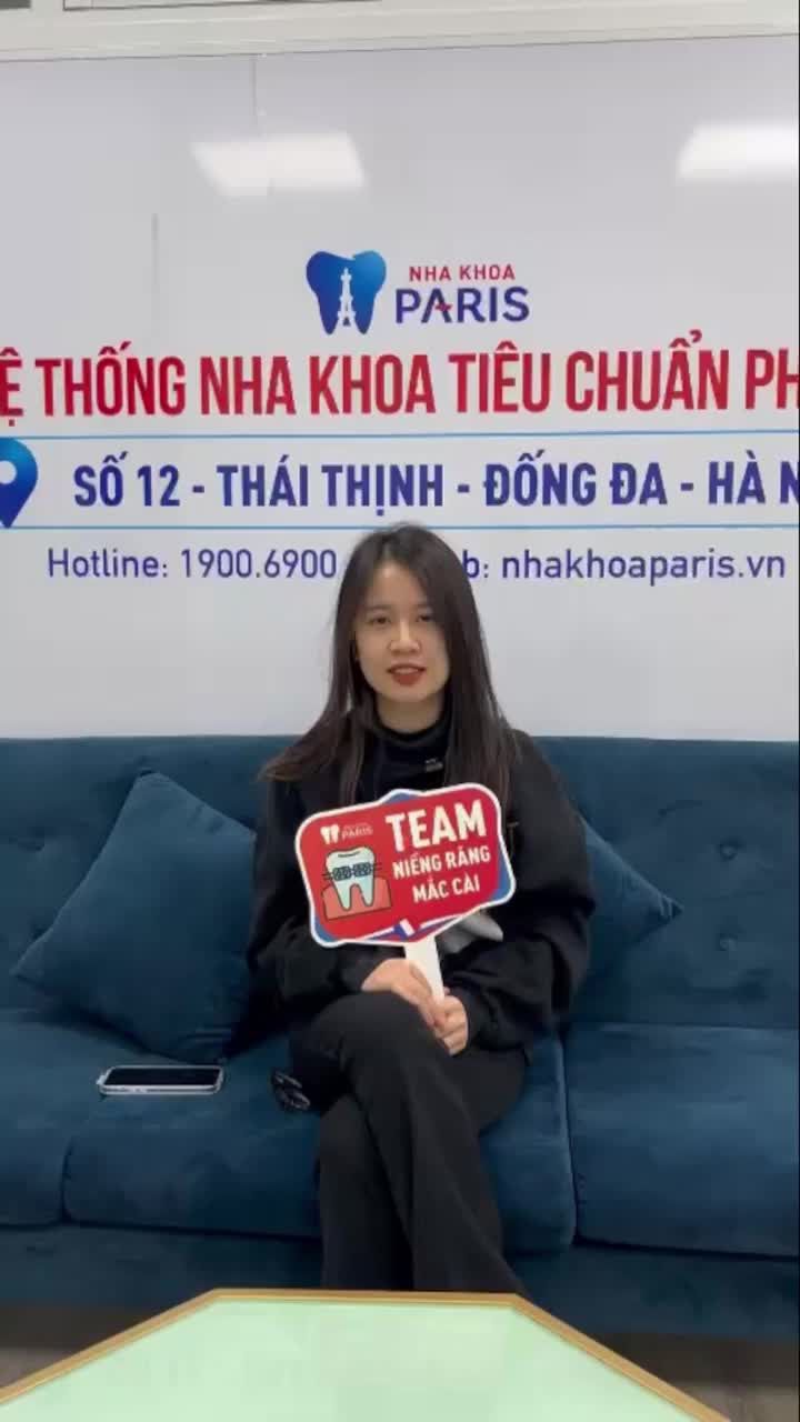 “CHẤN ĐỘNG” với nụ cười xinh tỏa sáng của khách hàng sau khi tháo mắc cài tại nha khoa Paris