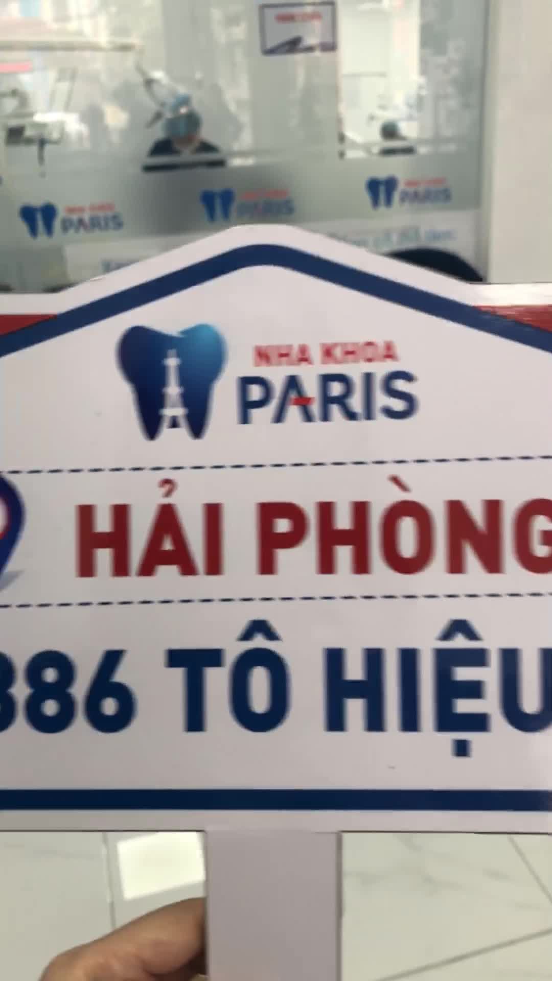 Quá trình gắn mắc cài kim loại AI Design tại Nha khoa Paris - Chi Nhánh Hải Phòng