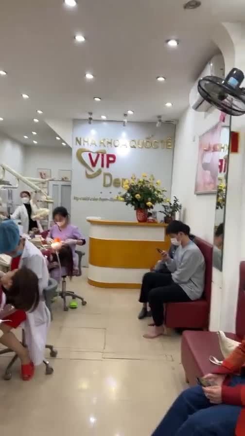 CẬN CẢNH BỘ RĂNG SỨ SIÊU PHẨM VIP DENTIST
