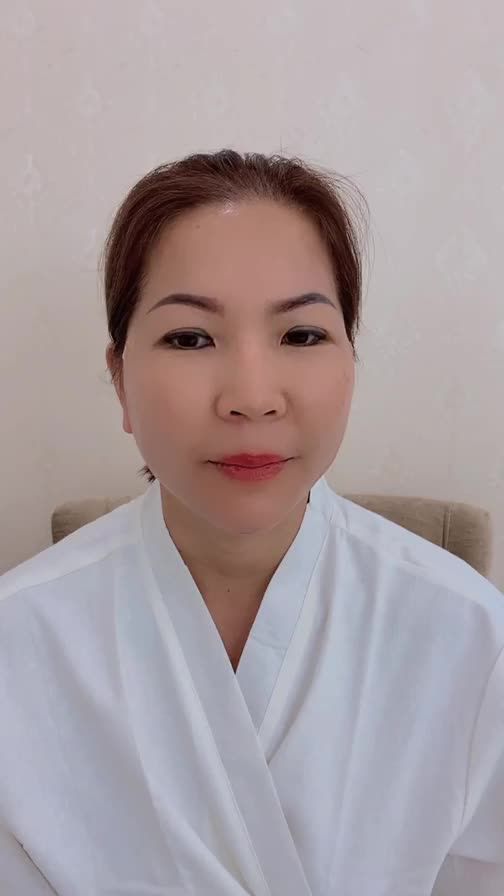 CHỊ KHÁCH HÀNG ĐẾN TỪ ÚC TƯ VẤN XỬ LÝ CHỈ VÙNG MẮT, TREO MÀY NỘI SOI VÀ CẮT MÍ TRÊN