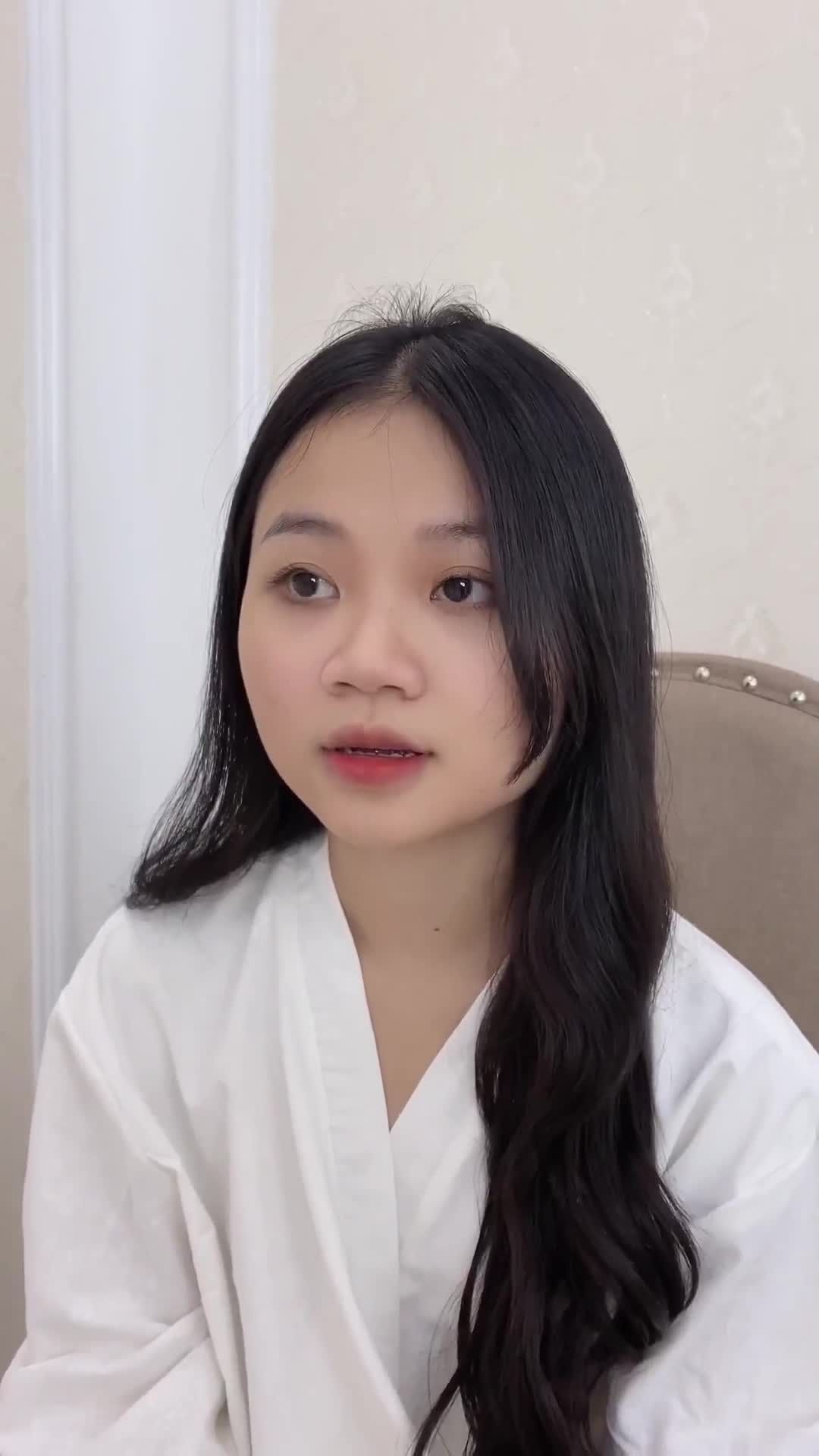 Phỏng vấn khách hàng trước giờ G thực hiện nâng mũi cấu trúc, cuộn cánh