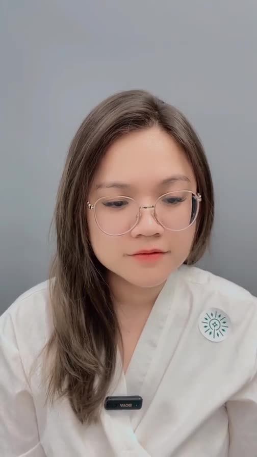 Cảm nhận của chị khách hàng đến từ Hà Nội trước khi nâng mũi cấu trúc
