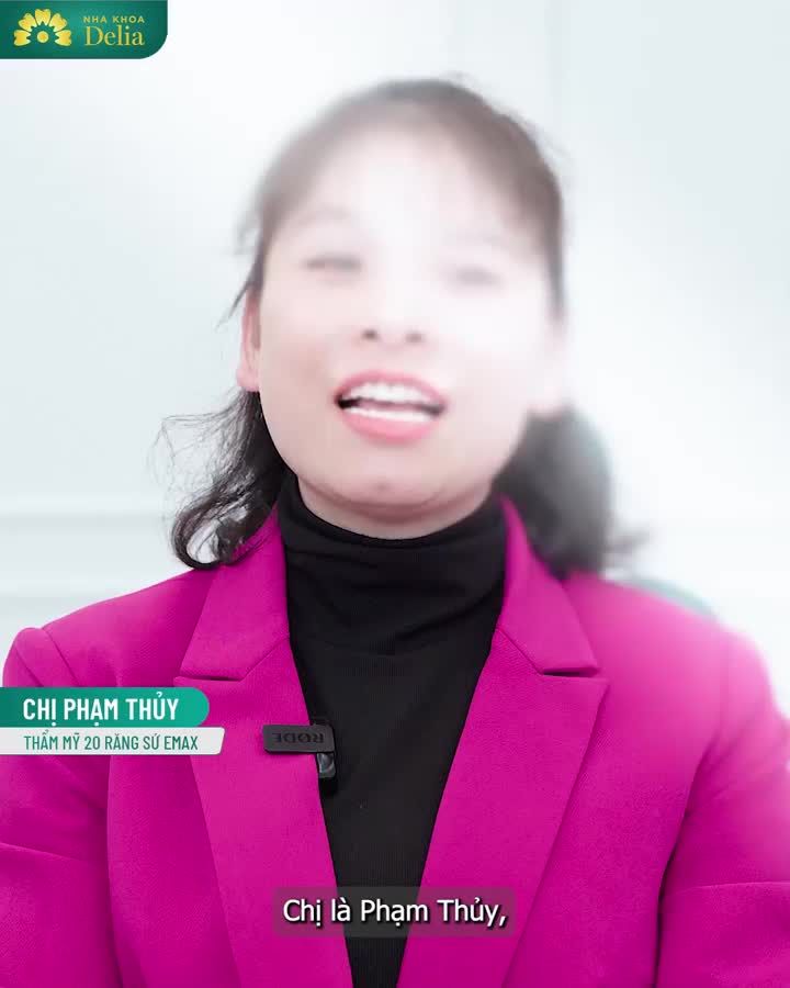 Từ khi chị làm răng sứ xong, tình cảm vợ chồng, gia đình thêm khăng khít hơn.