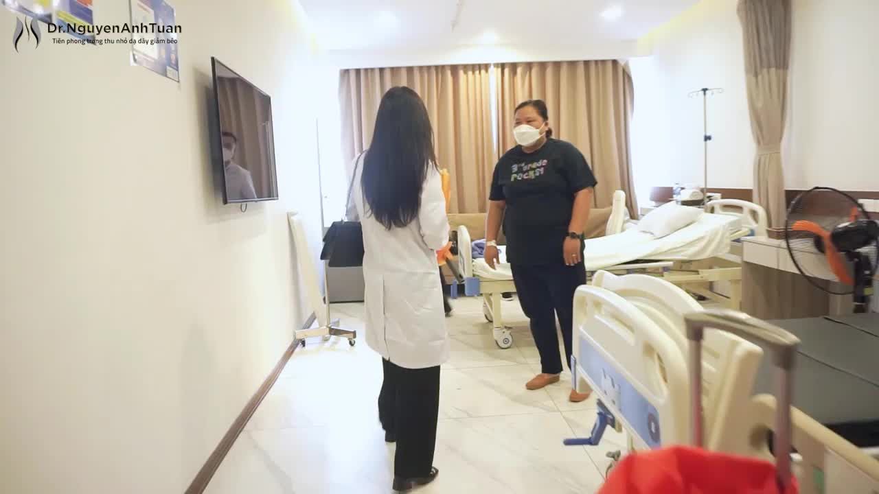 Bệnh nhân hồi phục tích cực sau 3 ngày phẫu thuật thu nhỏ dạ dày giảm béo.