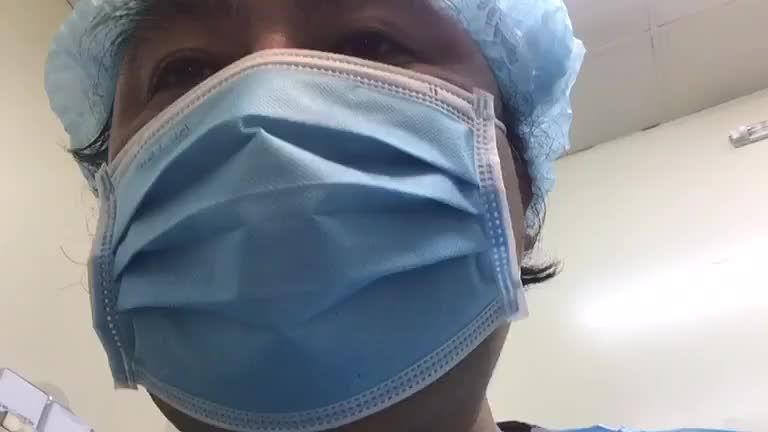 Dạo này Dr Vương siêu hót với dịch vụ “Hạ đường chân tóc” để xử trí trán hói, trán cao, … ,