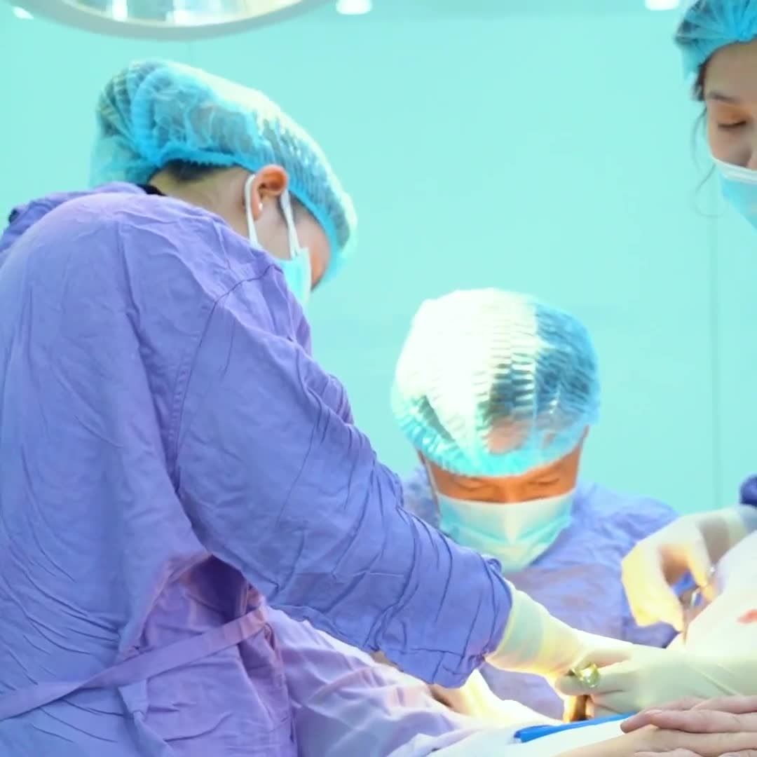 Dr.Hải Lê giải cứu mọi ca "Cô bé" không còn như xưa giúp chị em tự tin đẹp từ trong ra ngoài