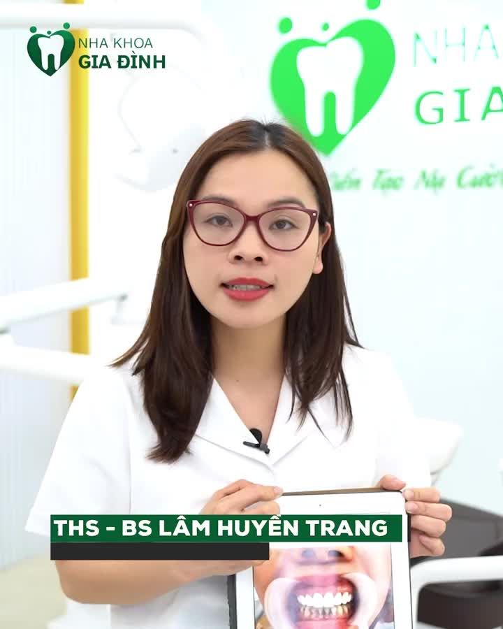 PHÂN TÍCH TÌNH TRẠNG RĂNG ĐỔI MÀU NẶNG, ĐÃ LÀM SỨ NHIỀU NĂM