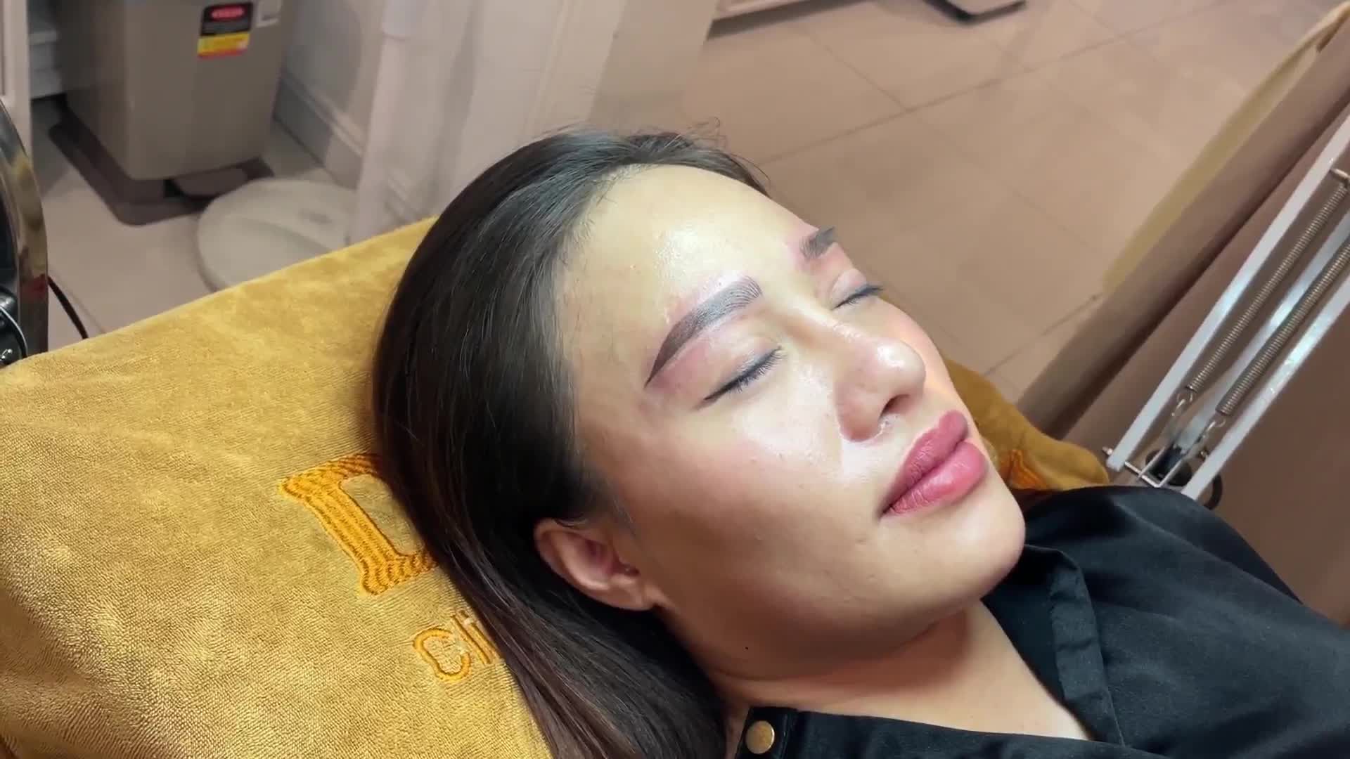 Đã có kết quả ca phun chân mày rồi cả nhà ơi