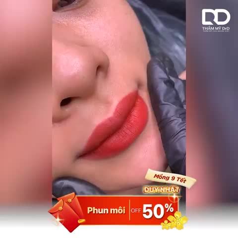 MÔI XINH HÉ NỤ CƯỜI XINH!