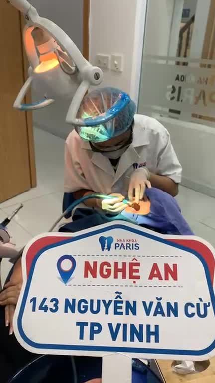 Cận cảnh quá trình mài 20 Răng sứ Emax zic tại Nha Khoa Paris - Chi nhánh Vinh