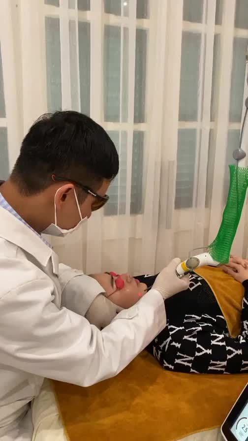 Khách hàng điều trị nám tại Thẩm mỹ DrD!