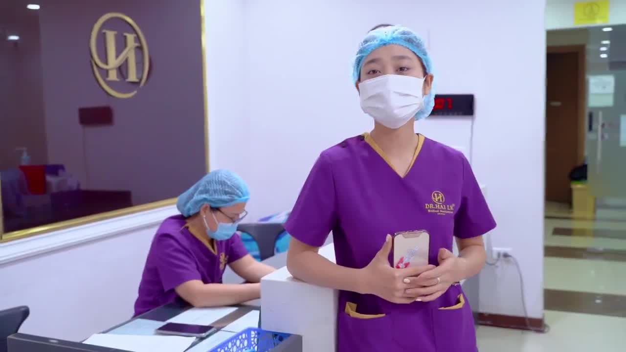 Trước giờ G chỉnh hình mí sụp bẩm sinh vị khách hàng nói gì? Cả nhà cùng theo dõi