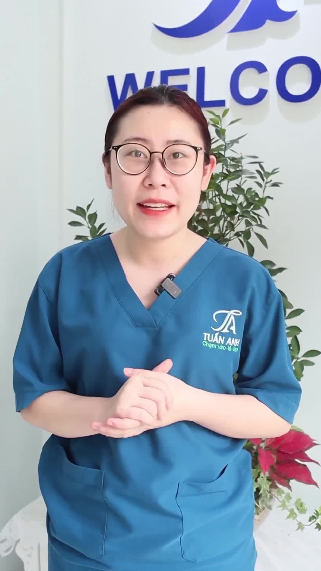 từ 35 tuổi đổ lên các chị em có tình trạng bị hốc hác gương mặt rất nhiều chính vì thế thẩm mỹ Tuấn Anh sẽ gửi tặng cho các chị em trong tháng 3 chương trình giảm 30 % chi phí cấy mỡ toàn mặt và rất nhiều các phần quà tặng đi kèm