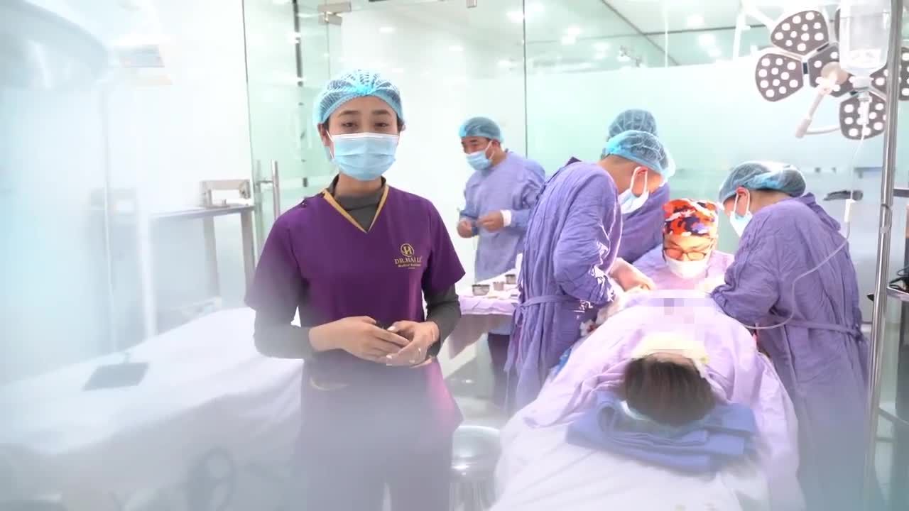Điều tuyệt vời của chị em đó là (Biết yêu thương bản thân và đặc biệt là "cô bé" sau sinh)