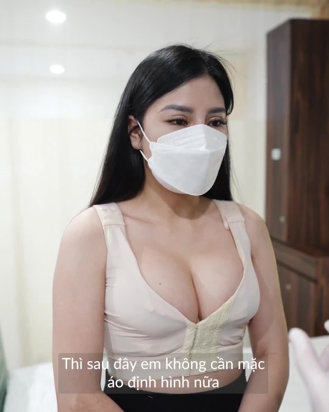 Sau 1 tháng V1 của khách hàng lột xác ngoạn mục, cực sexy, khe y-line quyến rũ