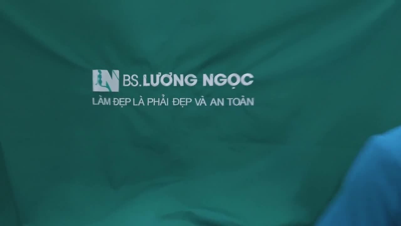 Hoàn thành các công đoạn hút mỡ, tạo dáng cho vùng thân trên: tay, lưng, nách 