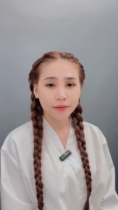 Cảm nhận của chị khách hàng đến từ Trung Quốc trước khi nâng mũi cấu trúc